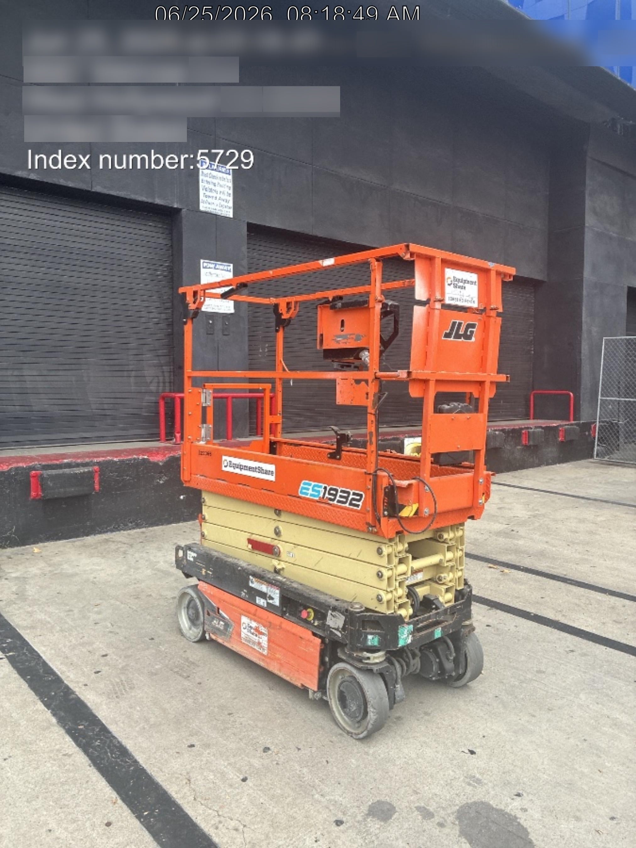 2022 JLG ES1932