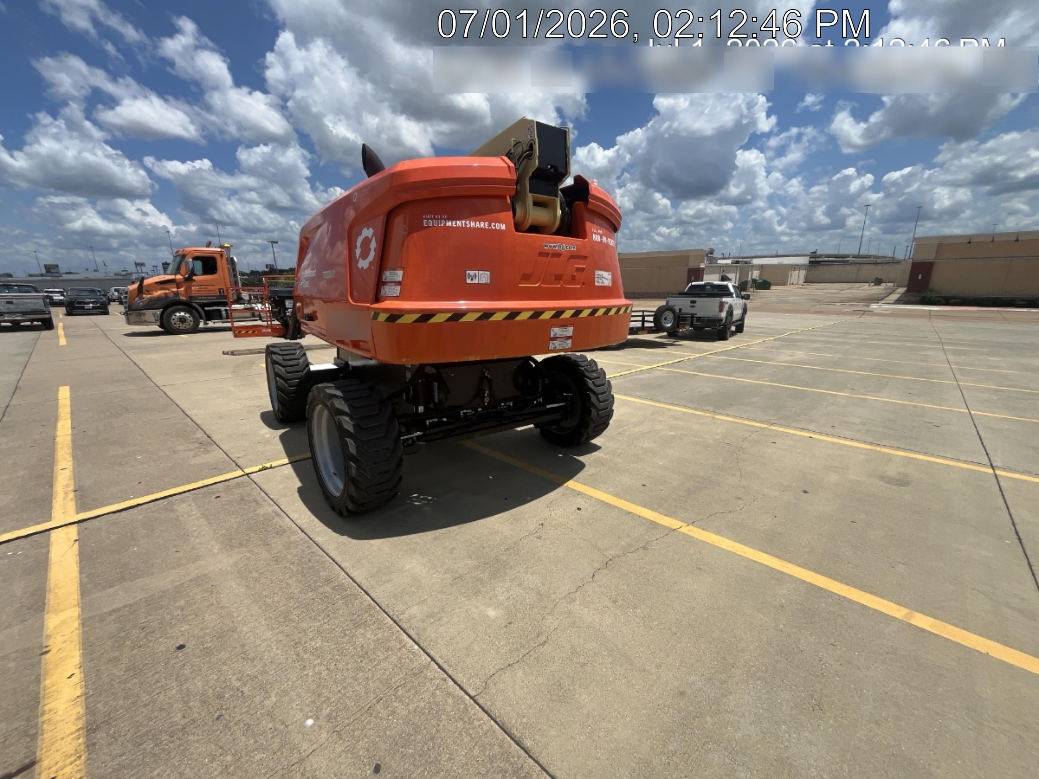 2025 JLG 660SJ