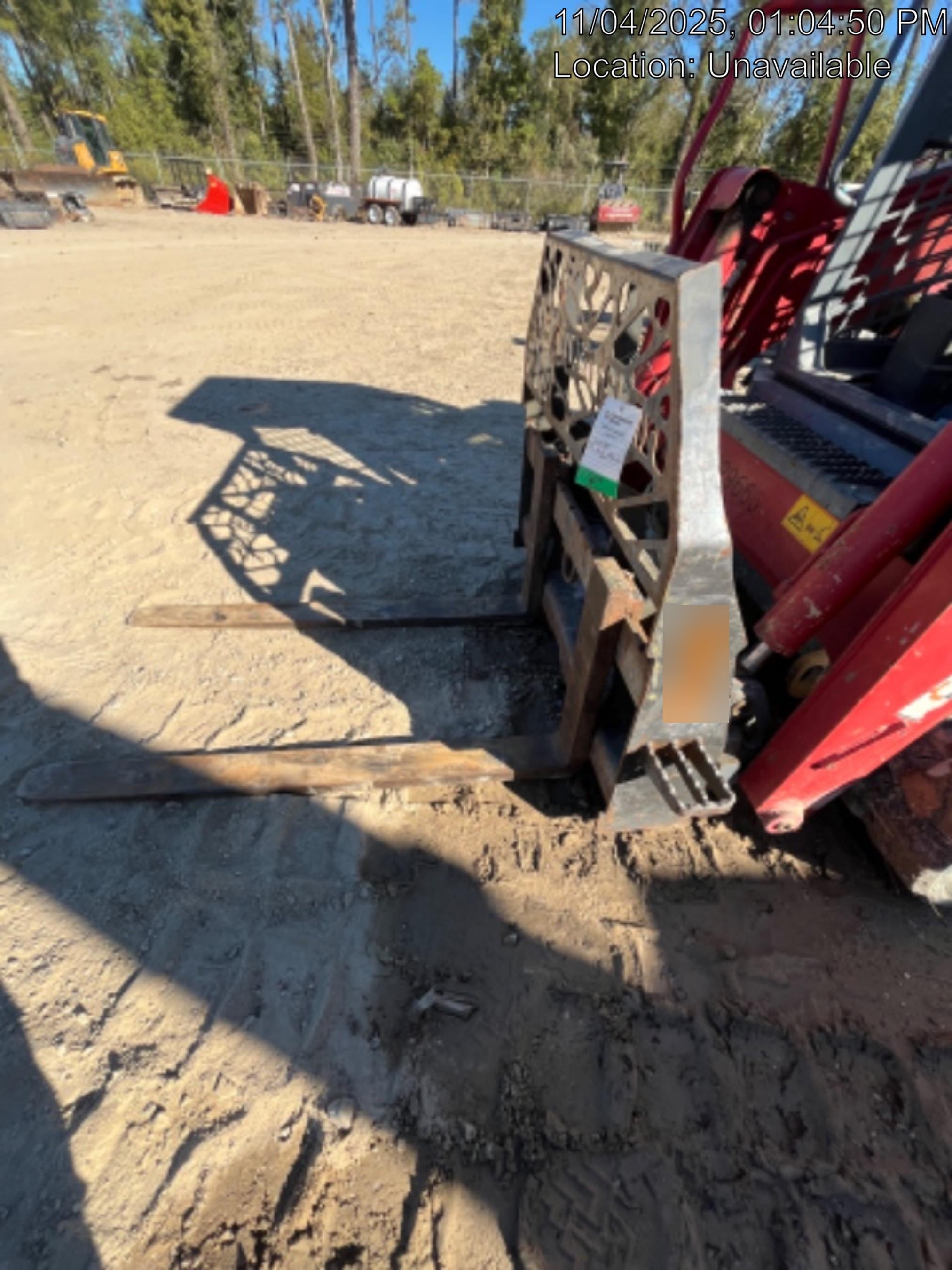 2020 EMKAY 48" Pallet Forks - Emkay