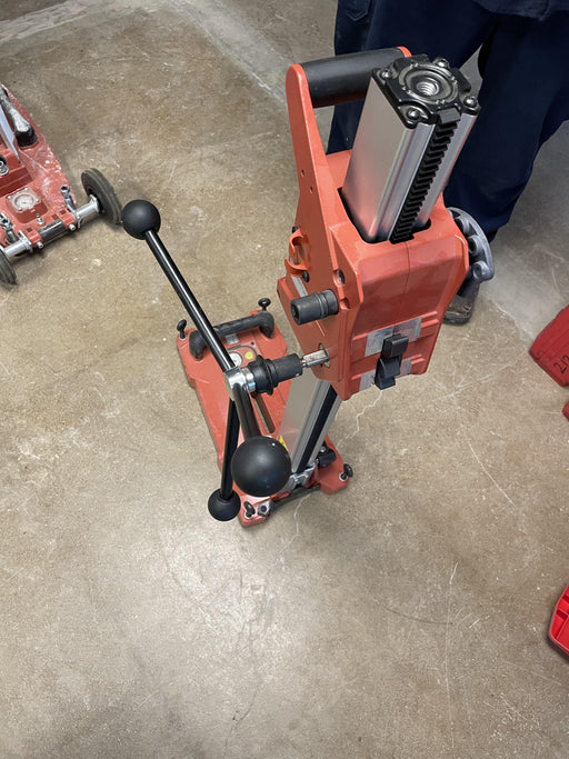 2022 HILTI DD150U