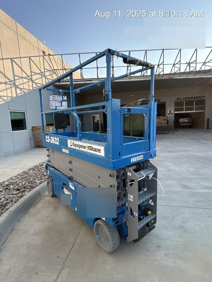 2023 GENIE GS-2632