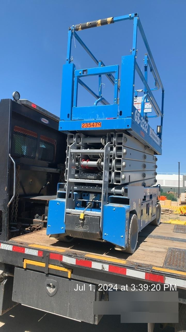 2022 GENIE GS-3232