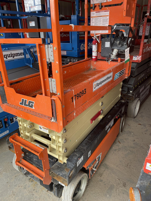 2021 Lincoln Electric Vantage 322 Vantage 322 Ready Pak 3 w/ Decals, ORANGE (includes trailer, cable rack, fender light kit) NO Telematics