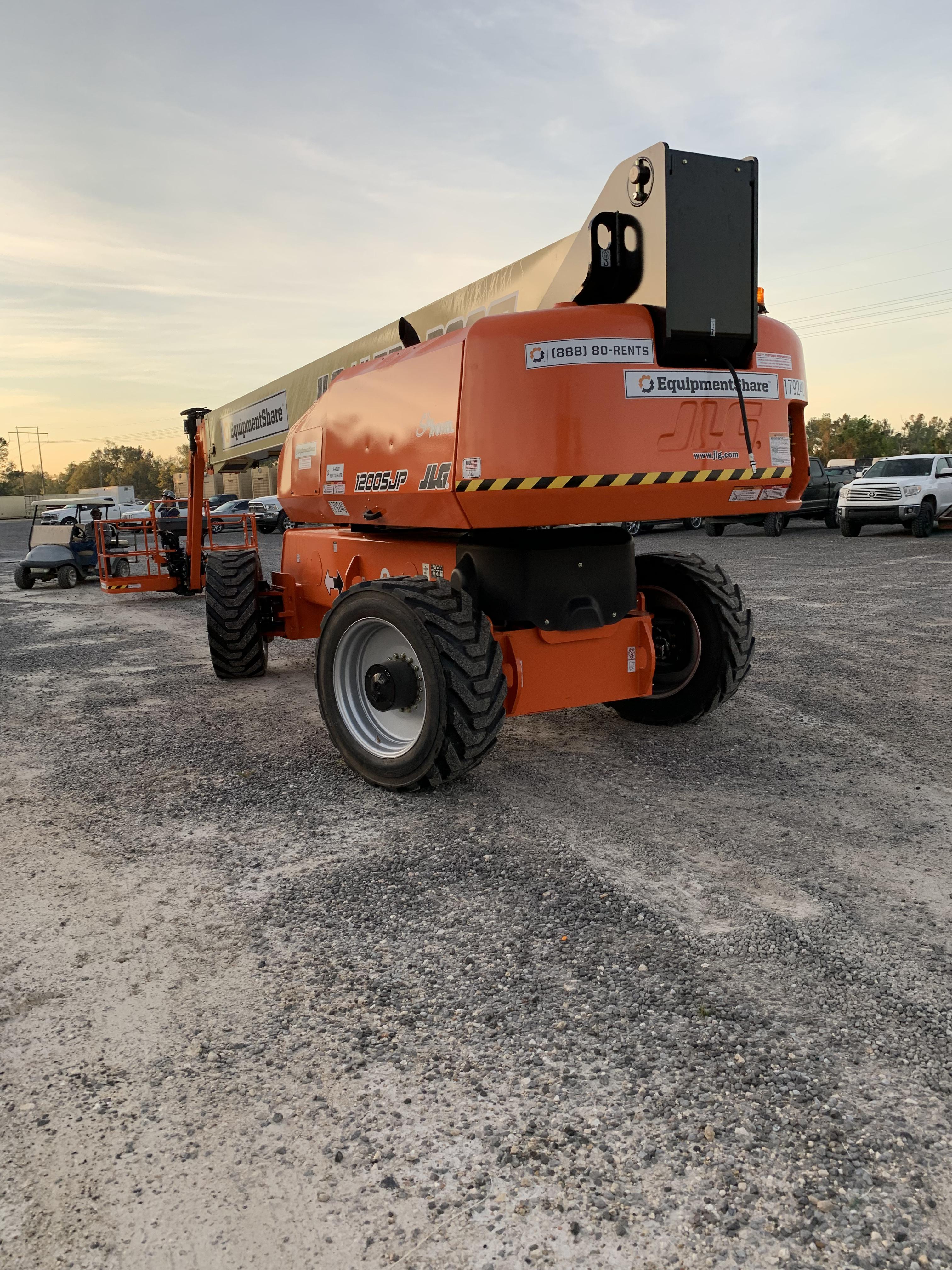 2022 JLG 1200SJP