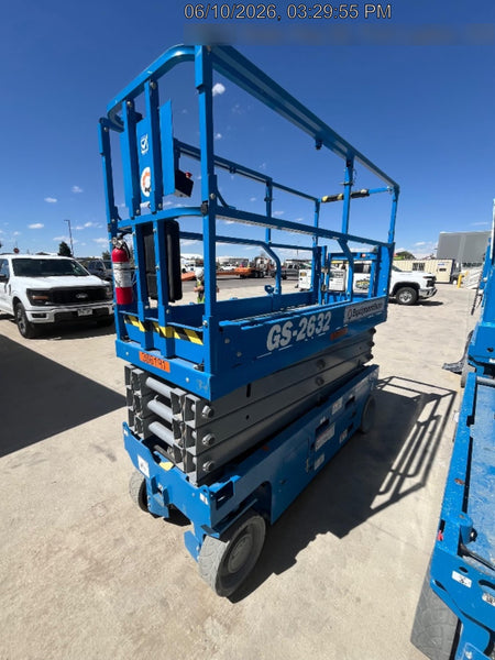2023 GENIE GS-2632