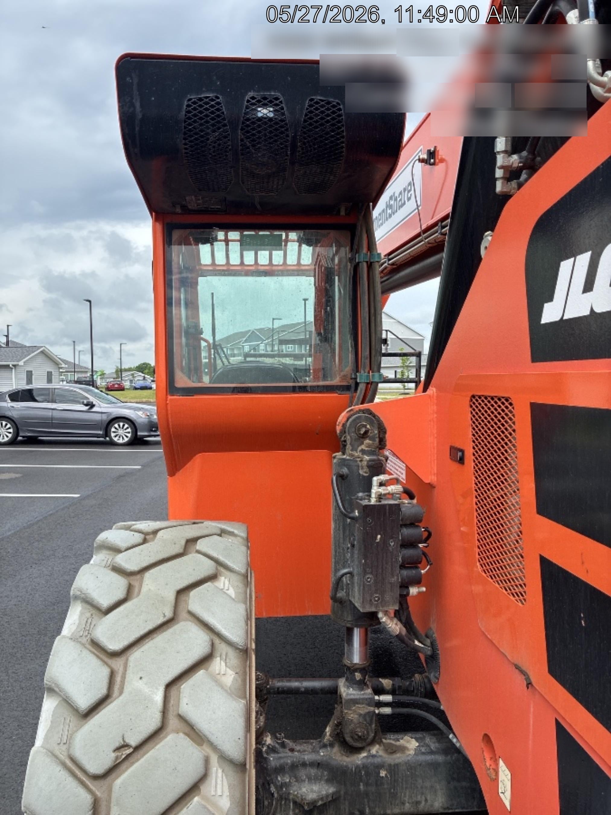 2021 SKYTRAK 10054