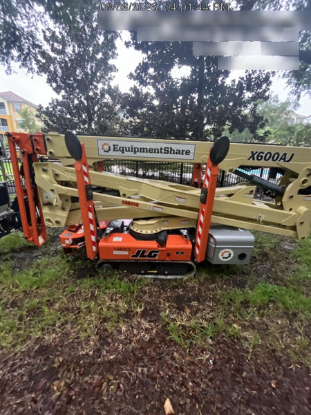 2021 JLG X600AJ