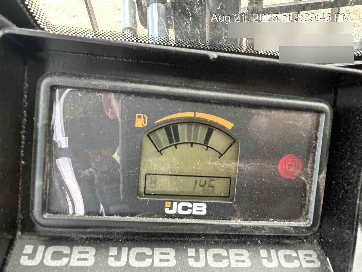 2025 JCB 940-4