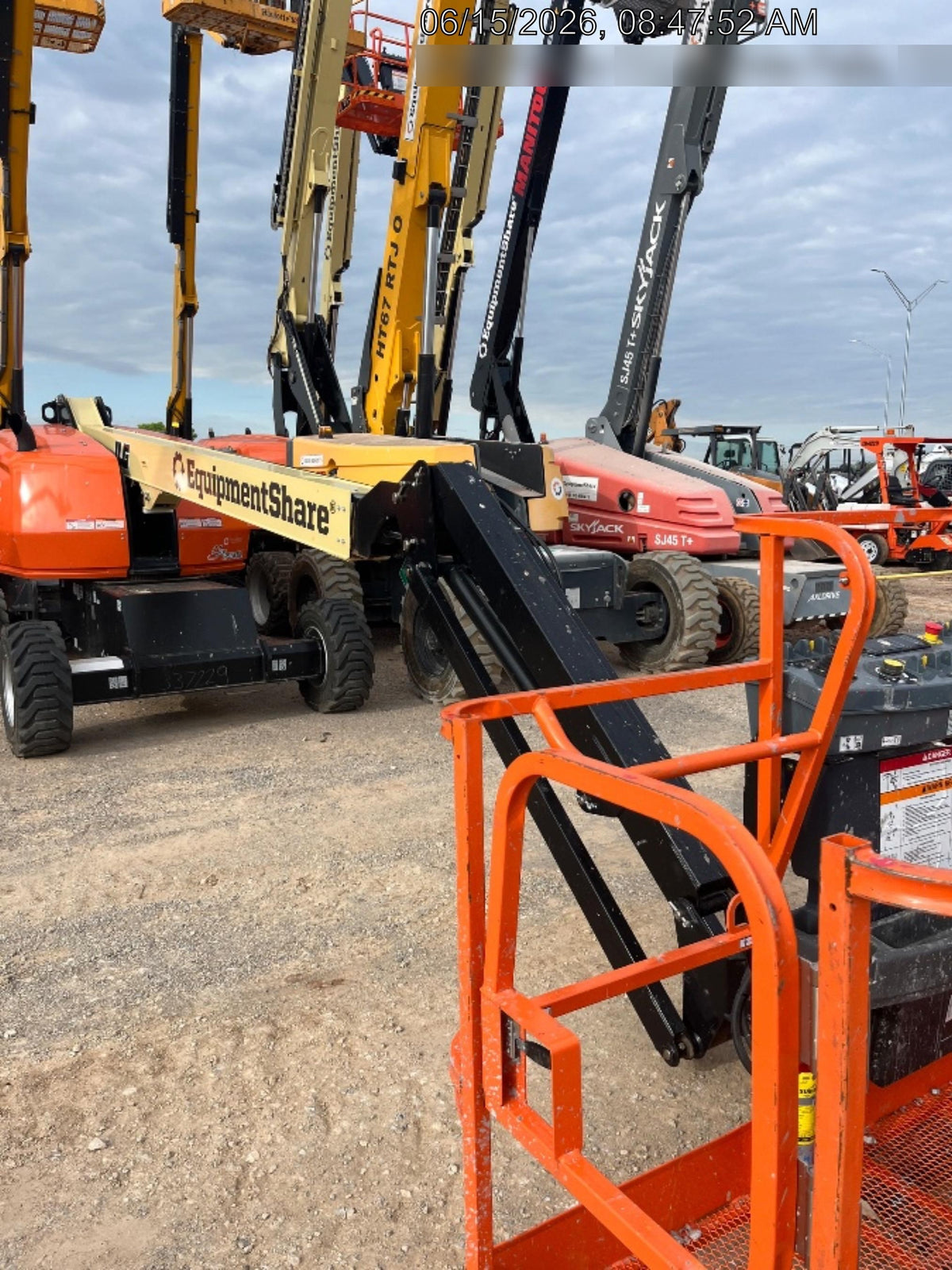 2025 JLG 460SJ