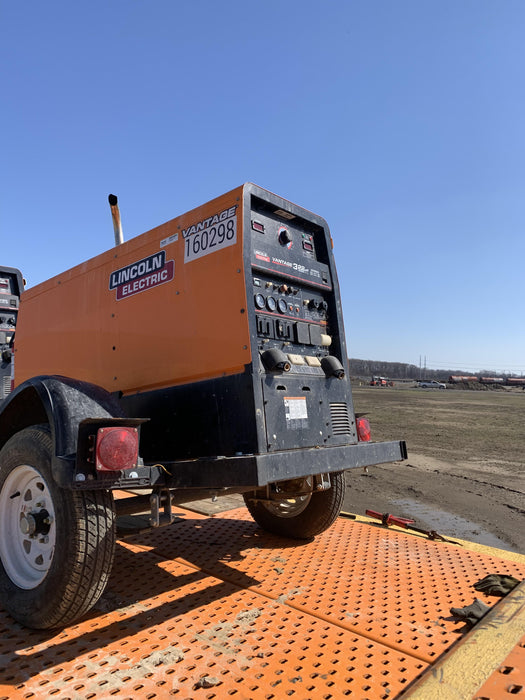 2021 Lincoln Electric Vantage 322 Vantage 322 Ready Pak 3 w/ Decals, ORANGE (includes trailer, cable rack, fender light kit) NO Telematics