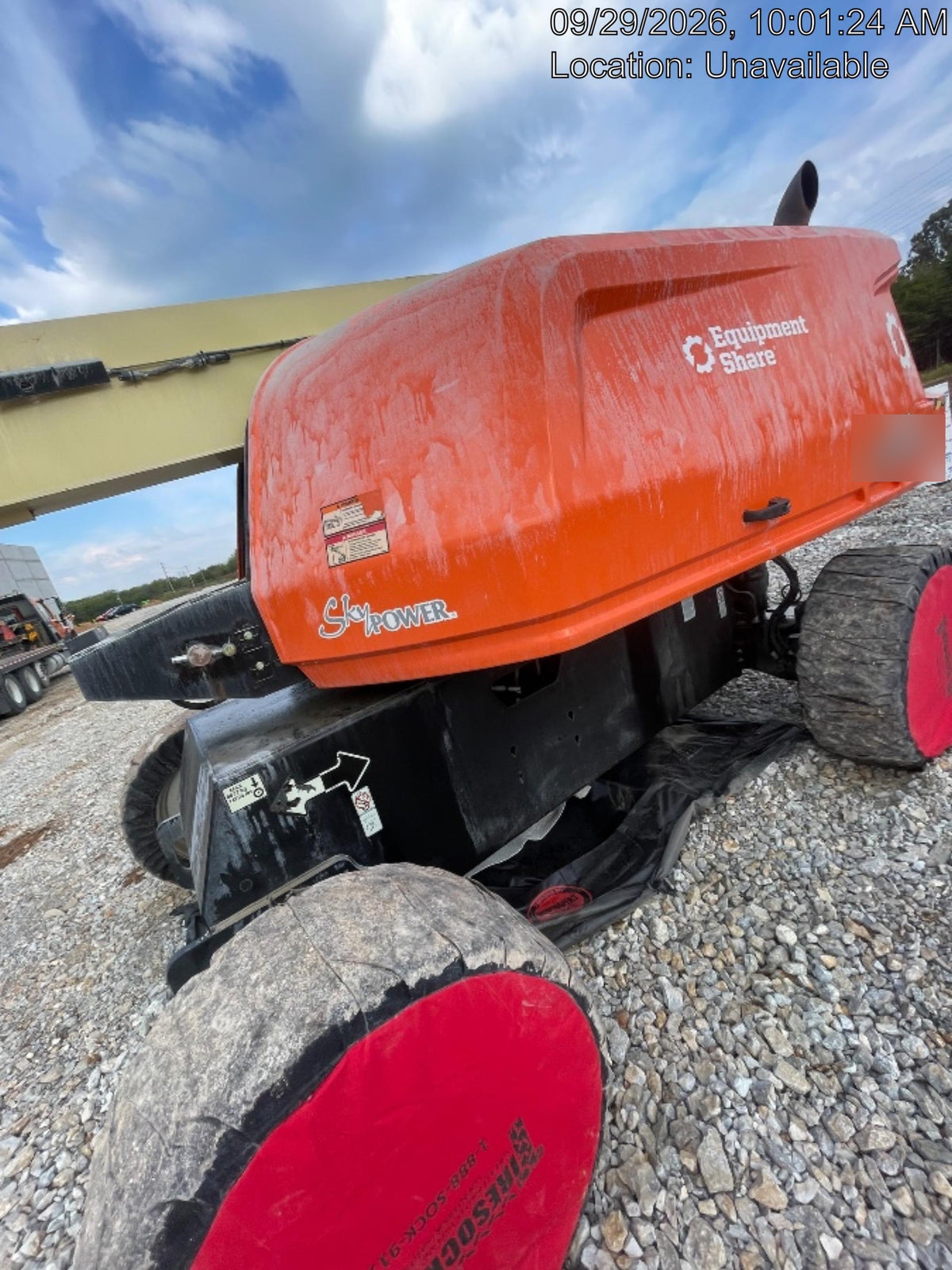 2023 JLG 660SJ