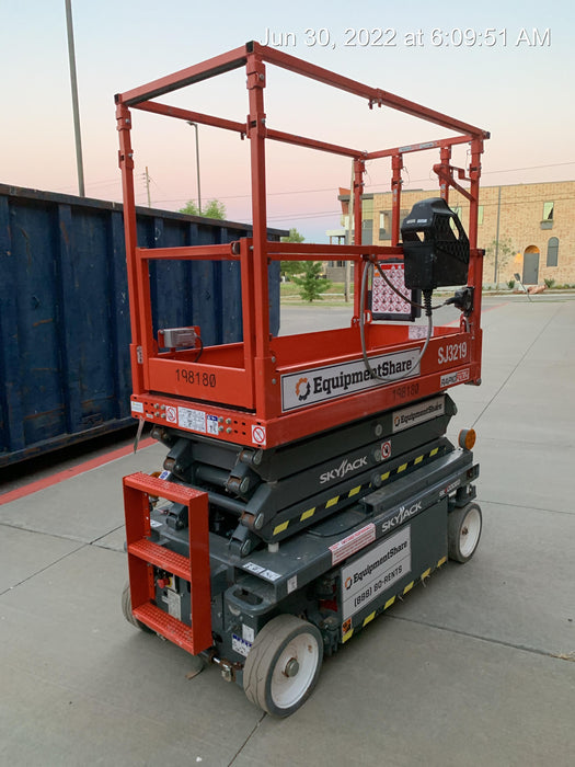 2021 SKYJACK SJ3219