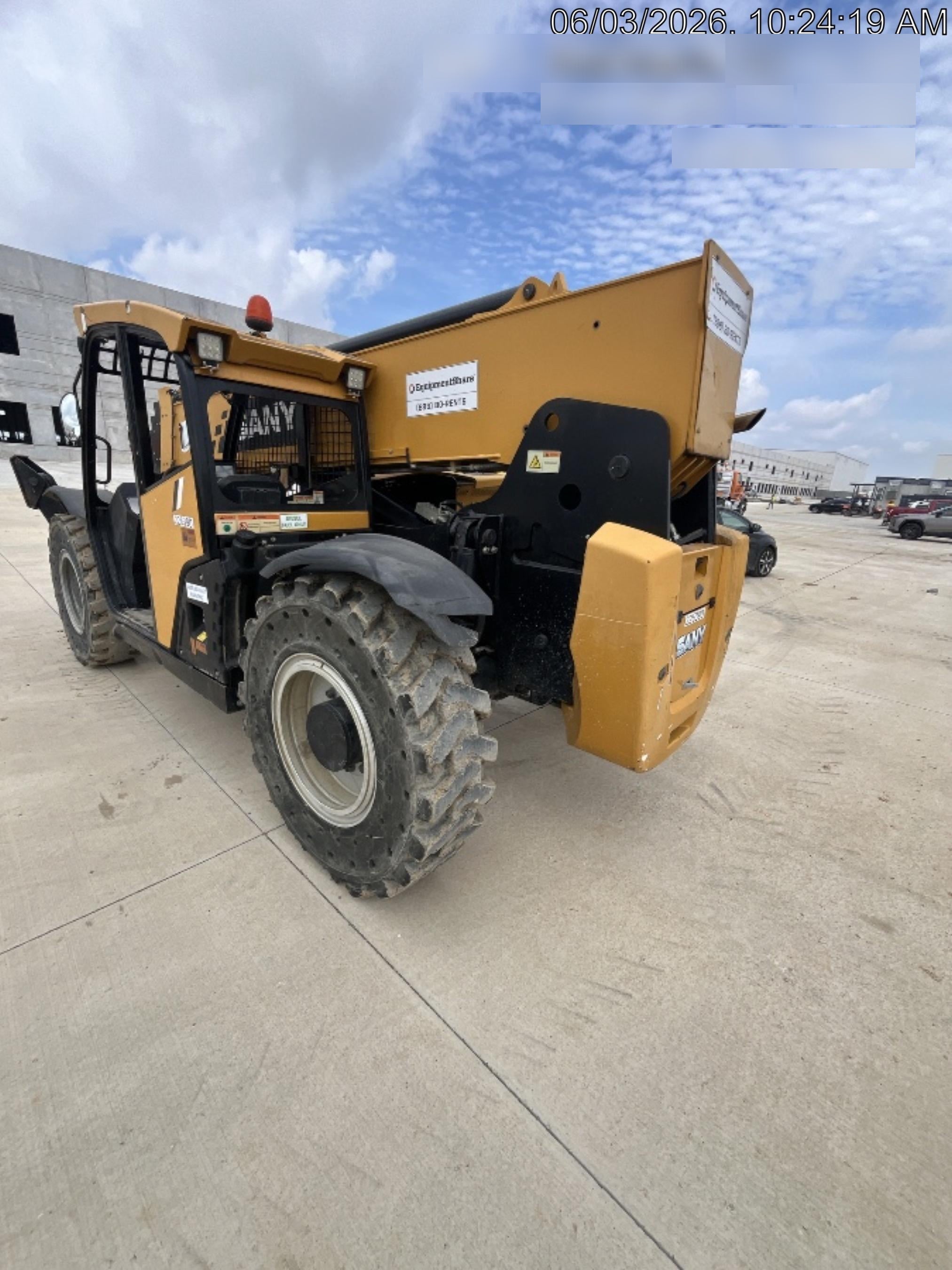 2022 SANY STH1056