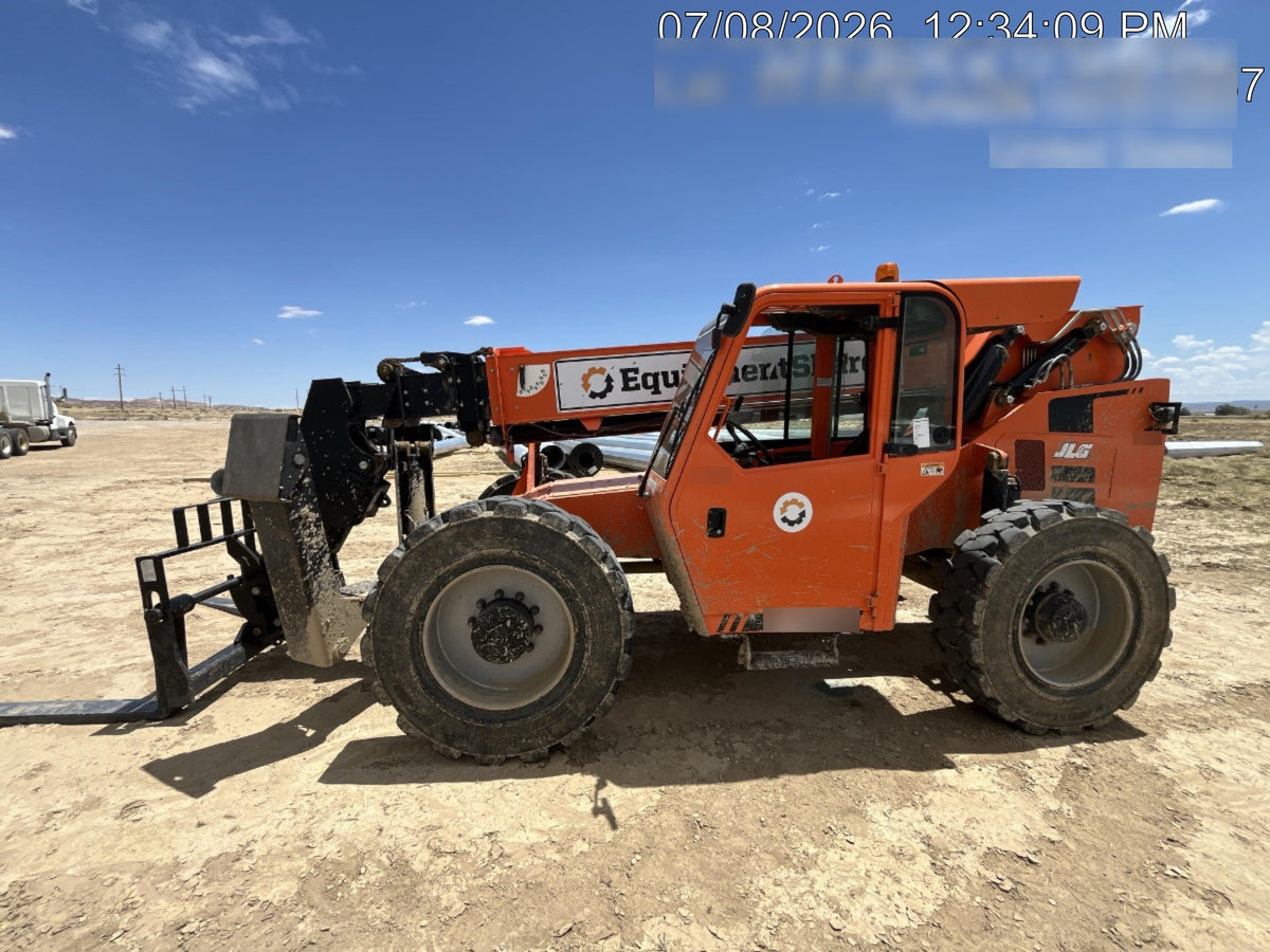 2020 Skytrak 10054 Cab/Heat/Air, Solid Tires, Work Lights, Beacon, Aux Hydraulics, Back up Alarm, Lifting Eye, ES Decals