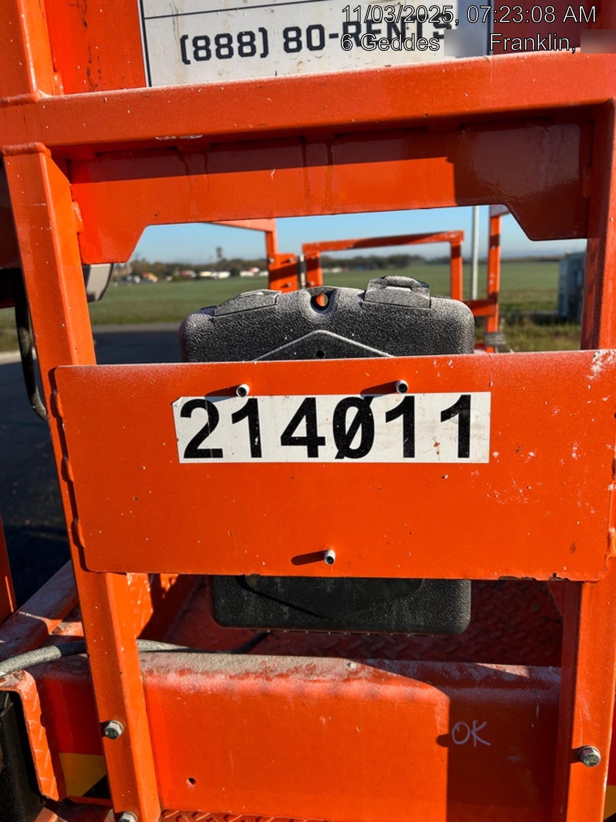 2022 JLG ES1932