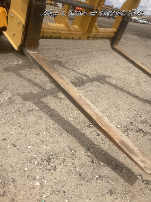 2020 JOHN DEERE 96" Loader Fork Carriage - John Deere