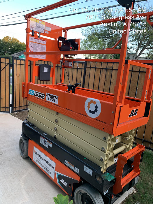 2021 JLG ES1932