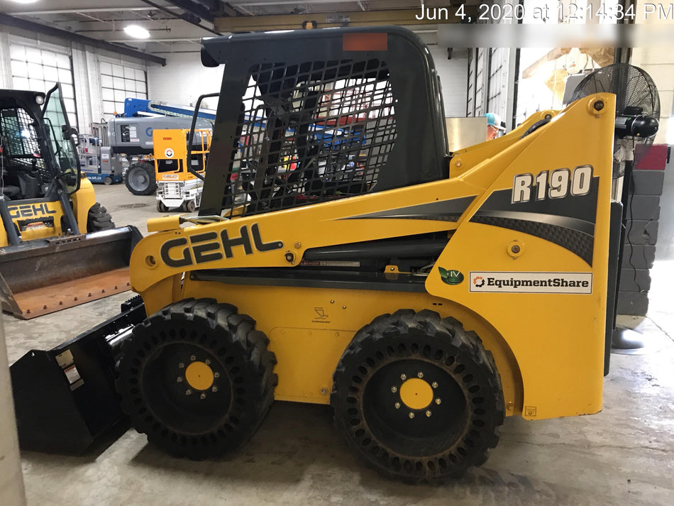2016 GEHL R190