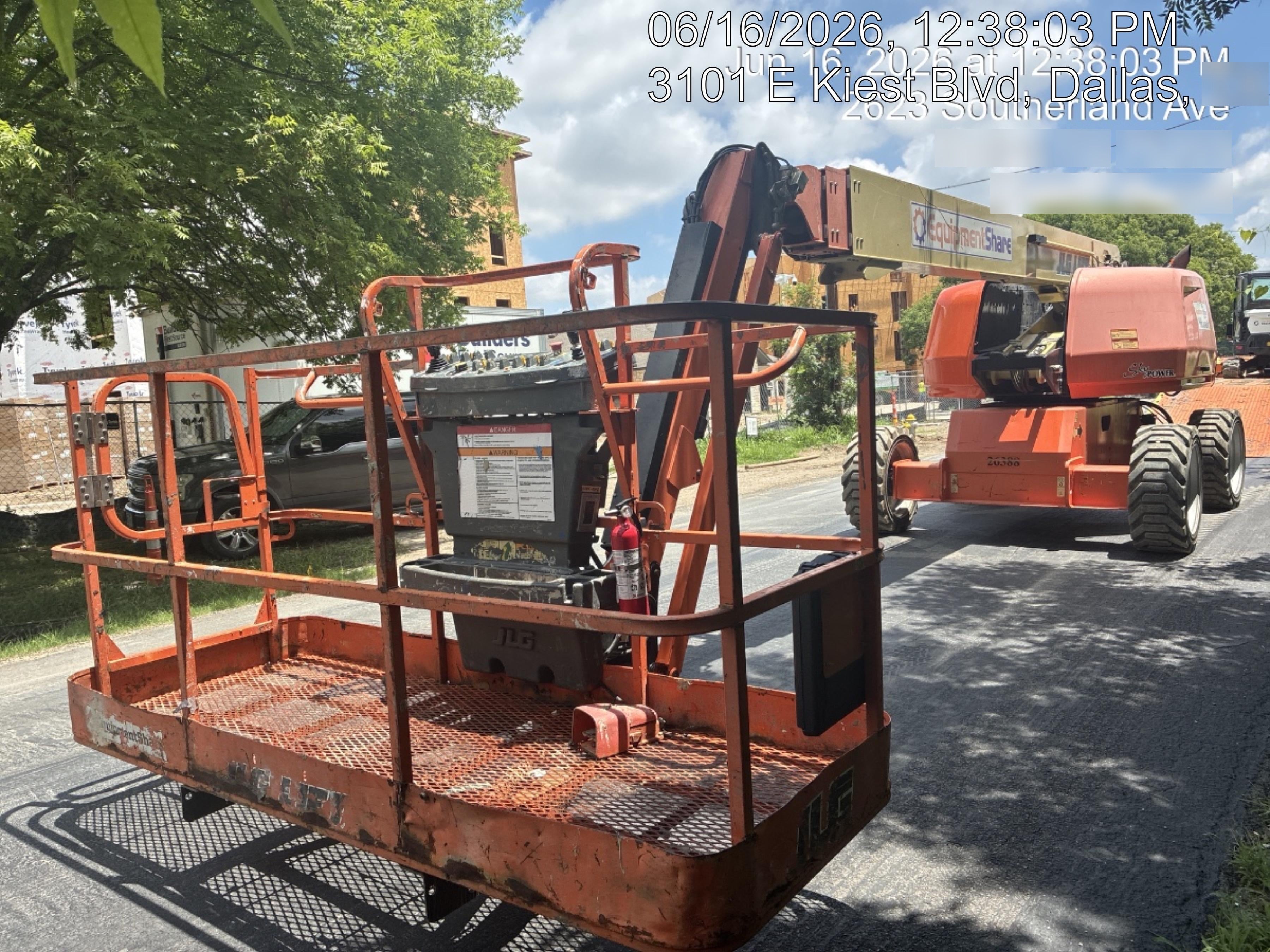 2019 JLG 660SJ 4WD w/Deutz Diesel Engine, FF Tires, Beacon, Welder-Ready Package