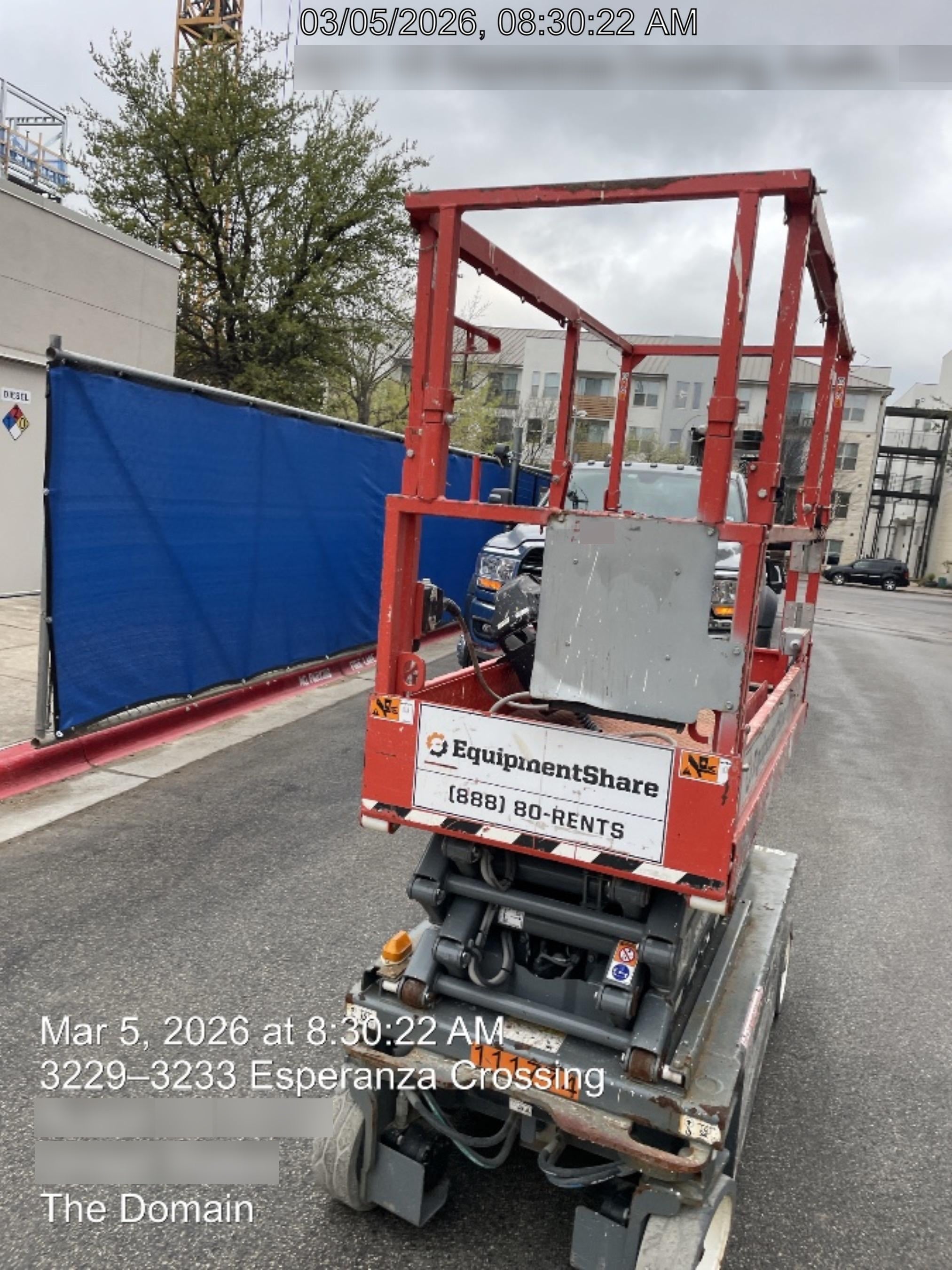 2020 Skyjack SJIII-3219 Solid NM Tires, Half height spring hinged entry gate, Dual Beacons, 800W Inverter