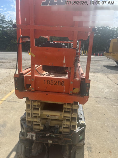 2021 JLG ES1932