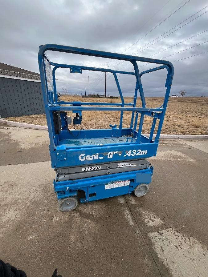 2022 GENIE GS-1432