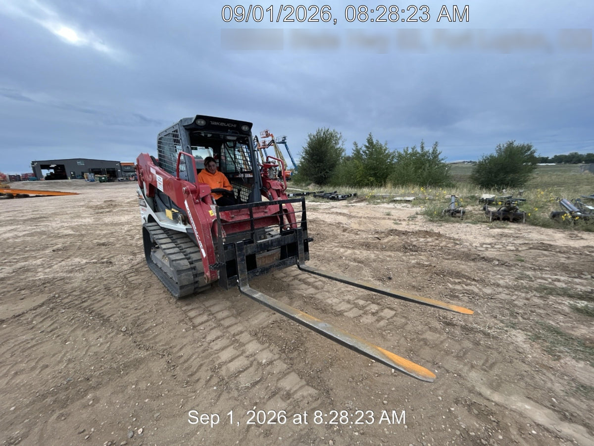 2023 TAKEUCHI TL10V2-CR