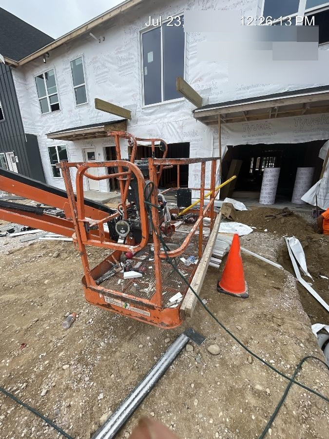 2019 JLG 660SJ