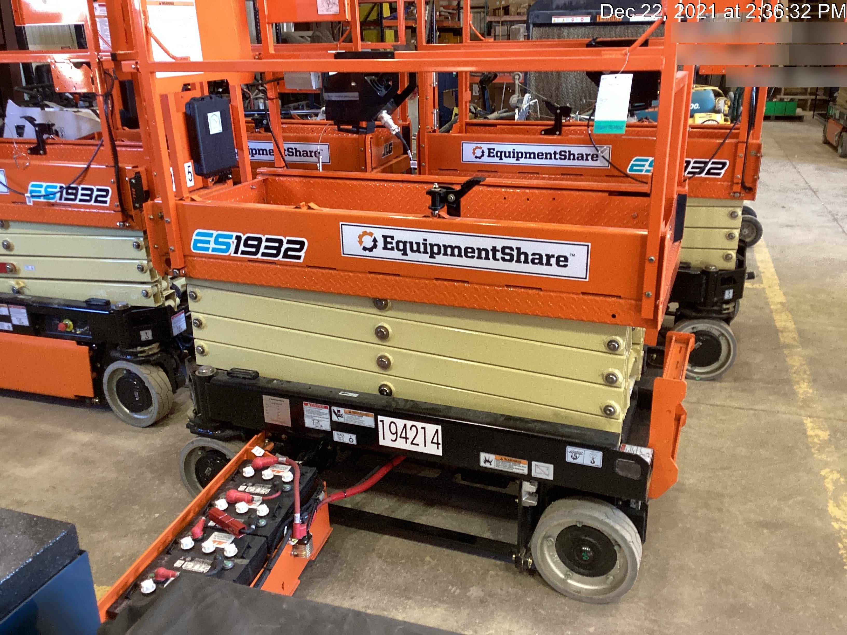 2021 JLG ES1932