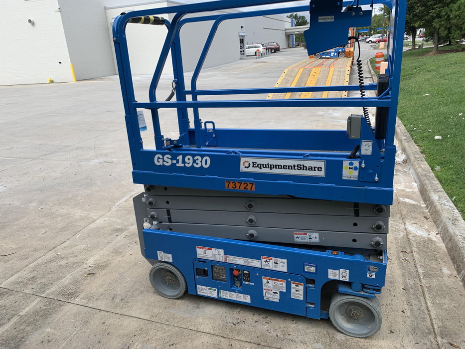 2020 Genie GS-1930 Fixed rails with chain entry gate - Pre A92.20