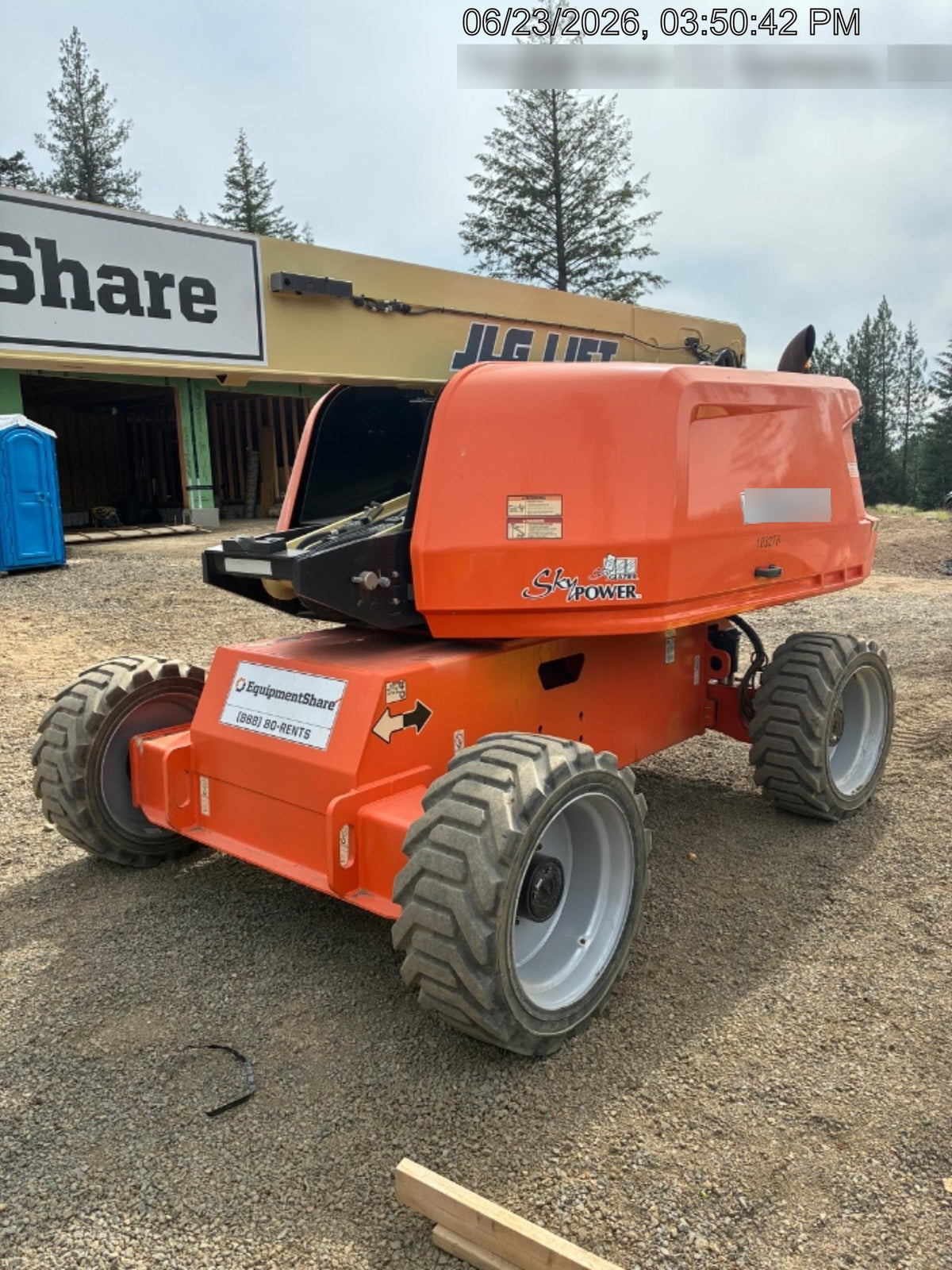 2020 JLG 660SJ