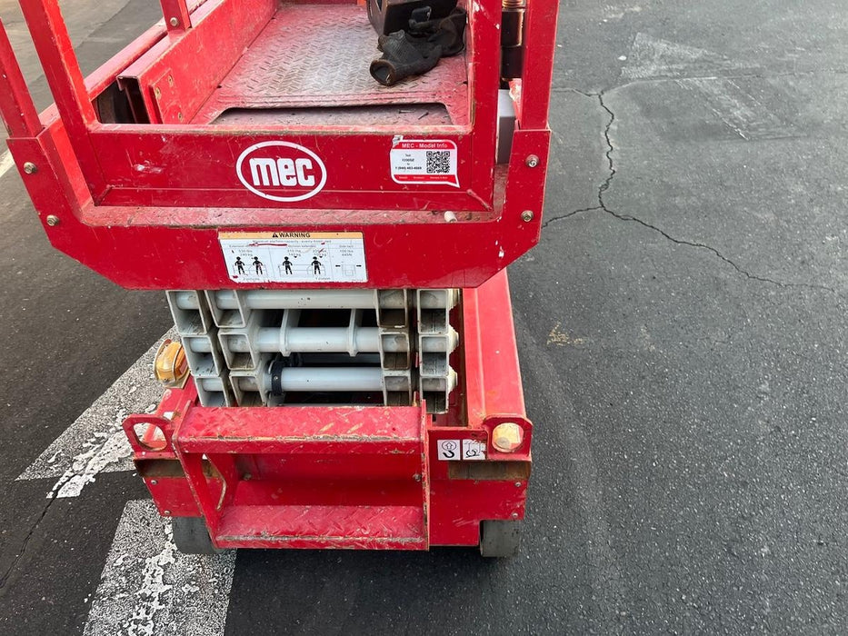 2020 MEC 1330SE Solid NM Tires, Steel Swing out Doors, LCS, Beacon, 900W Inverter