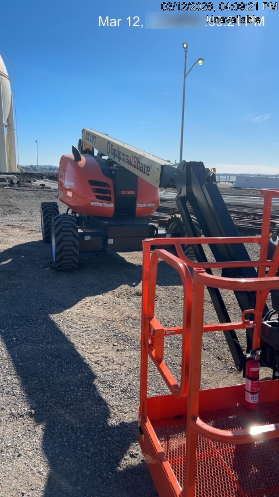 2025 JLG 600AJ