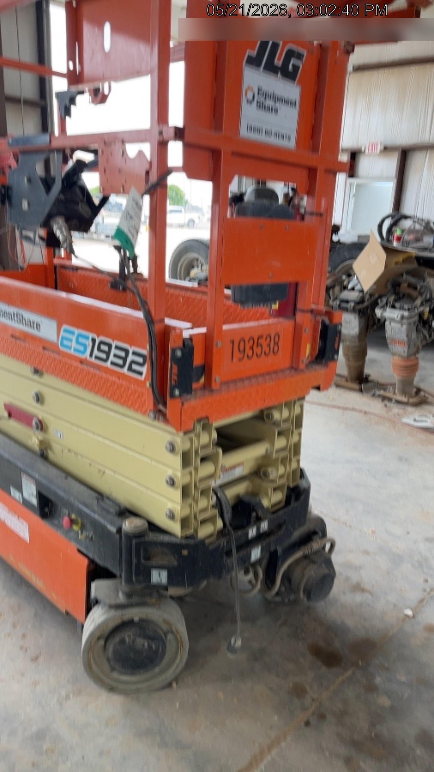 2021 JLG ES1932