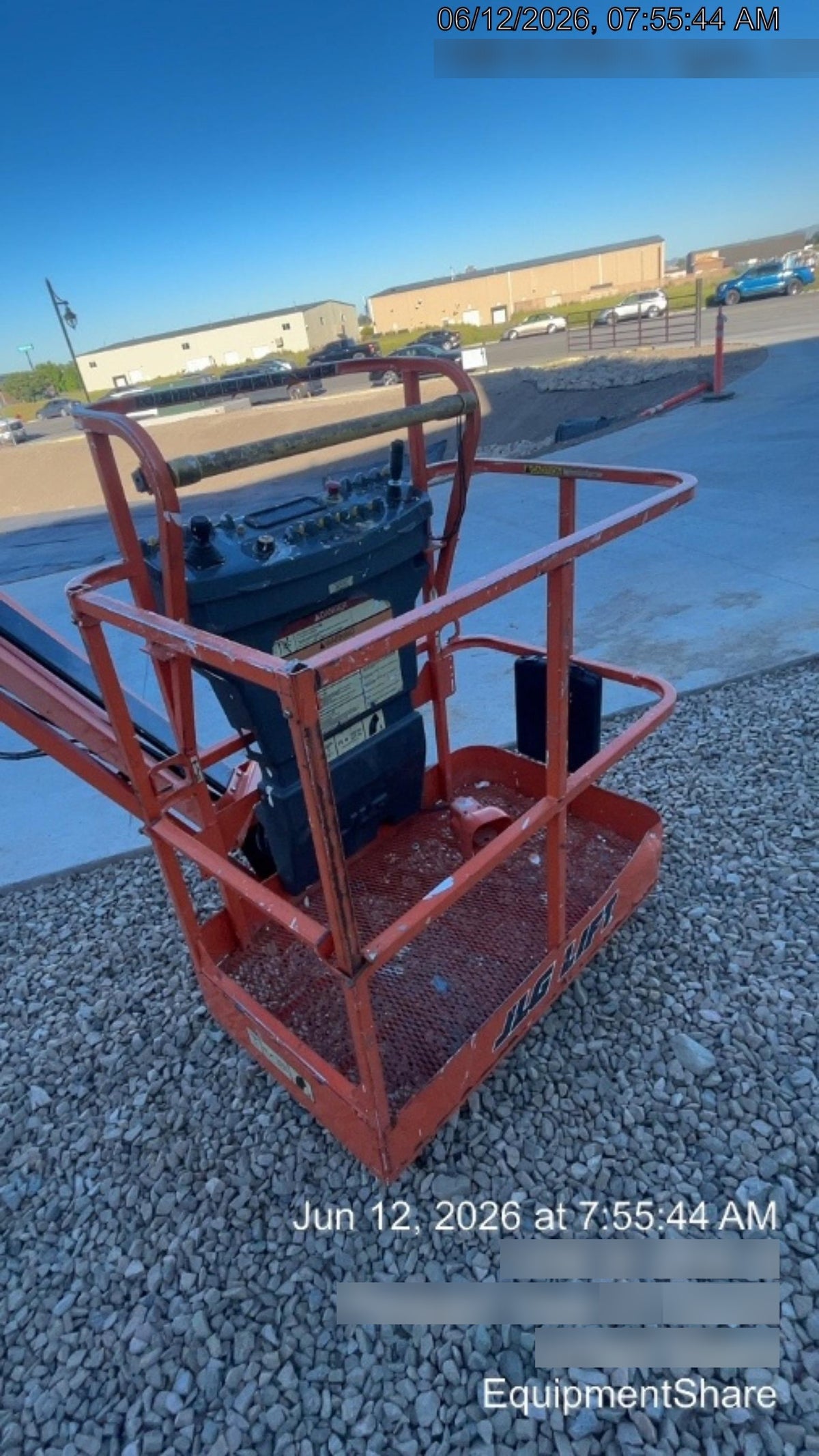 2019 JLG E400AJPN