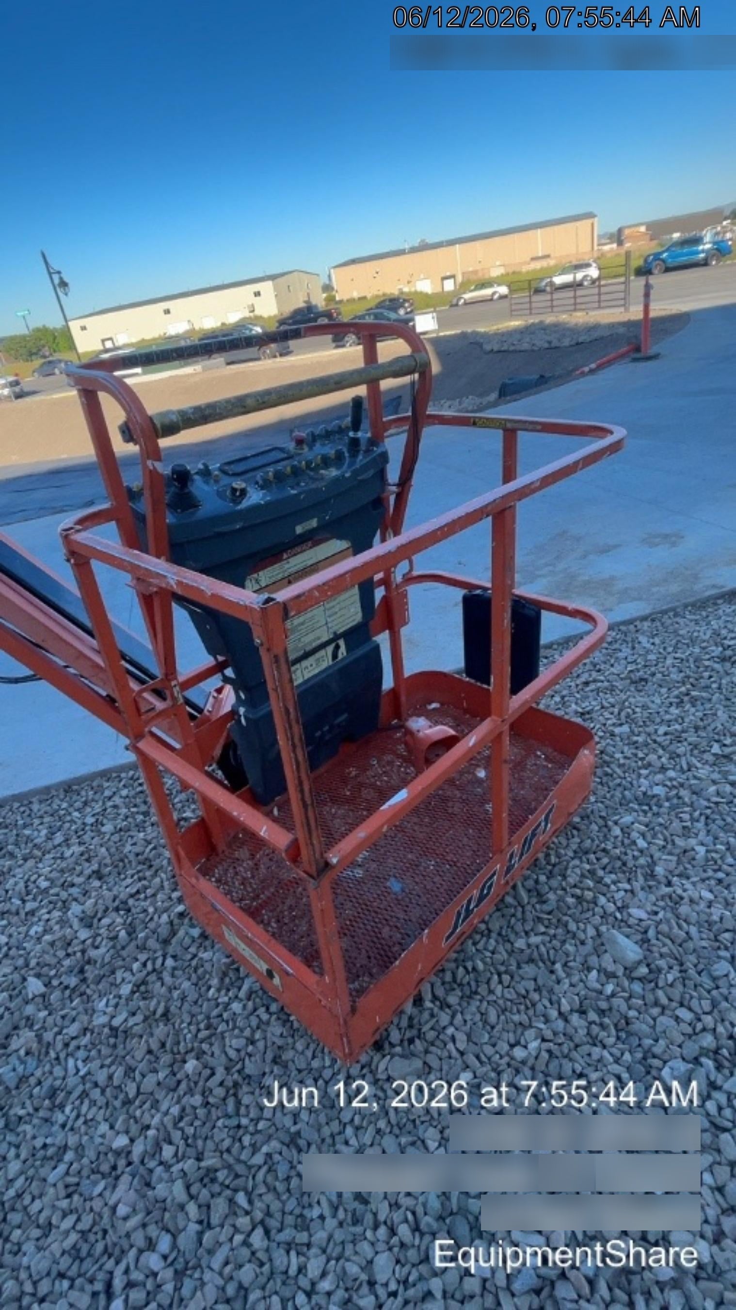 2019 JLG E400AJPN