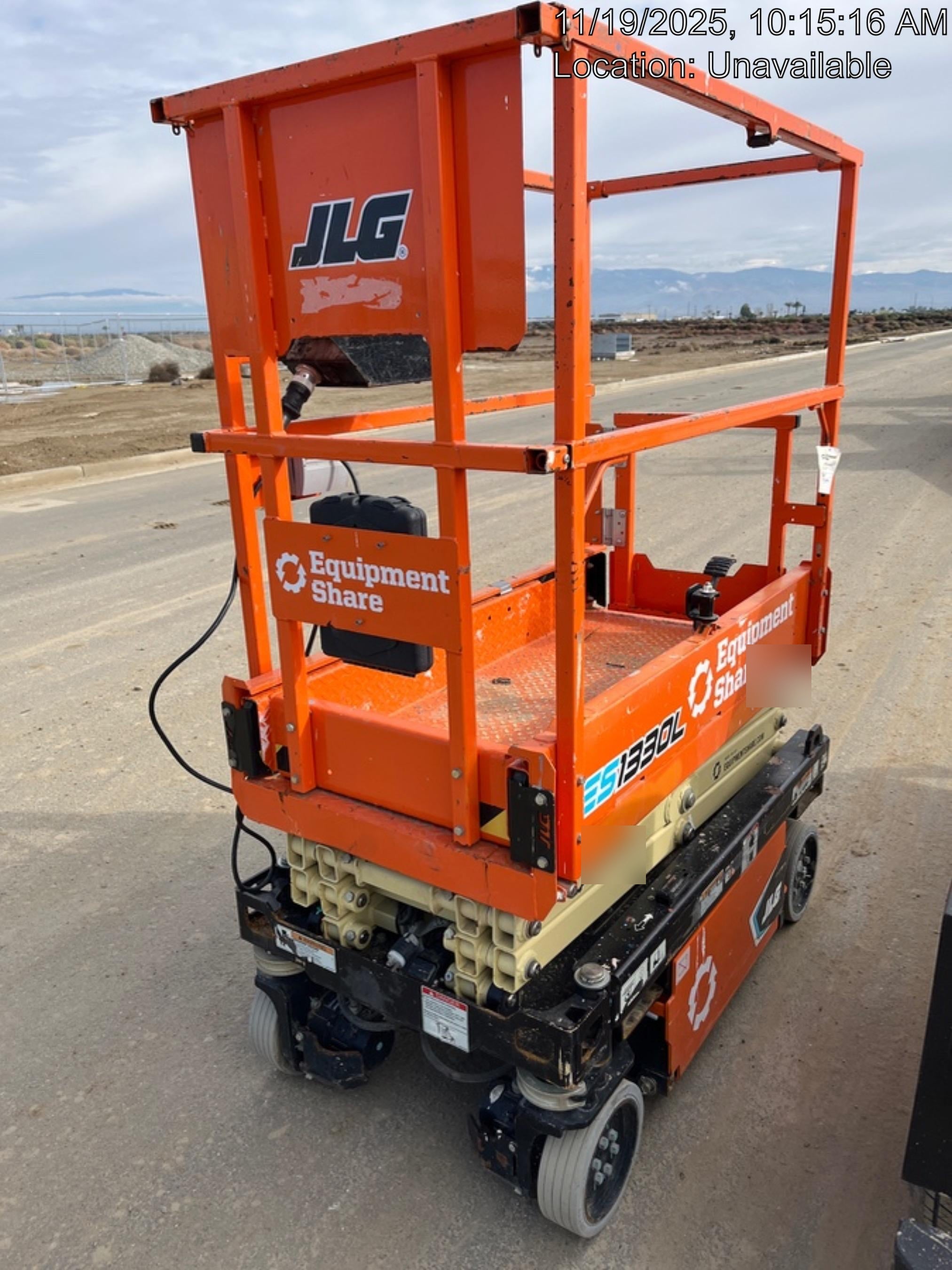 2022 JLG ES1330L