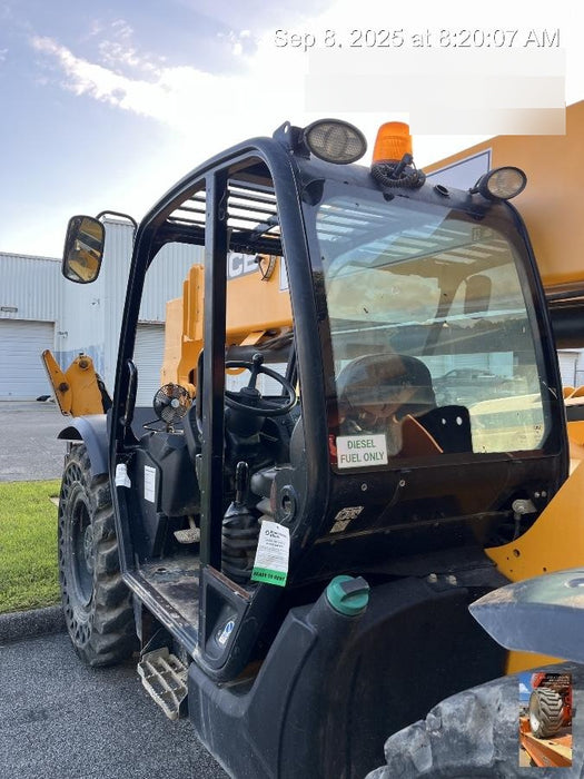 2019 JCB 510-56 Canopy, 74 HP, Solid Tires, STD Worklight, Beacon, Aux Hydraulics, Lifting Eye, Back up Alarm w/66" Carriage/60" Forks