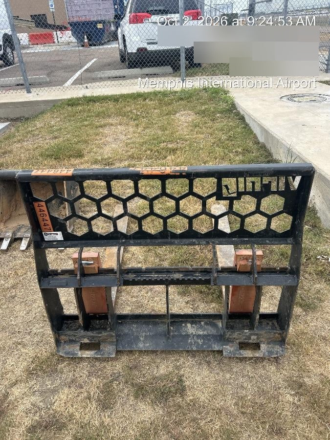 2024 VIRNIG 48" Pallet Forks - Virnig