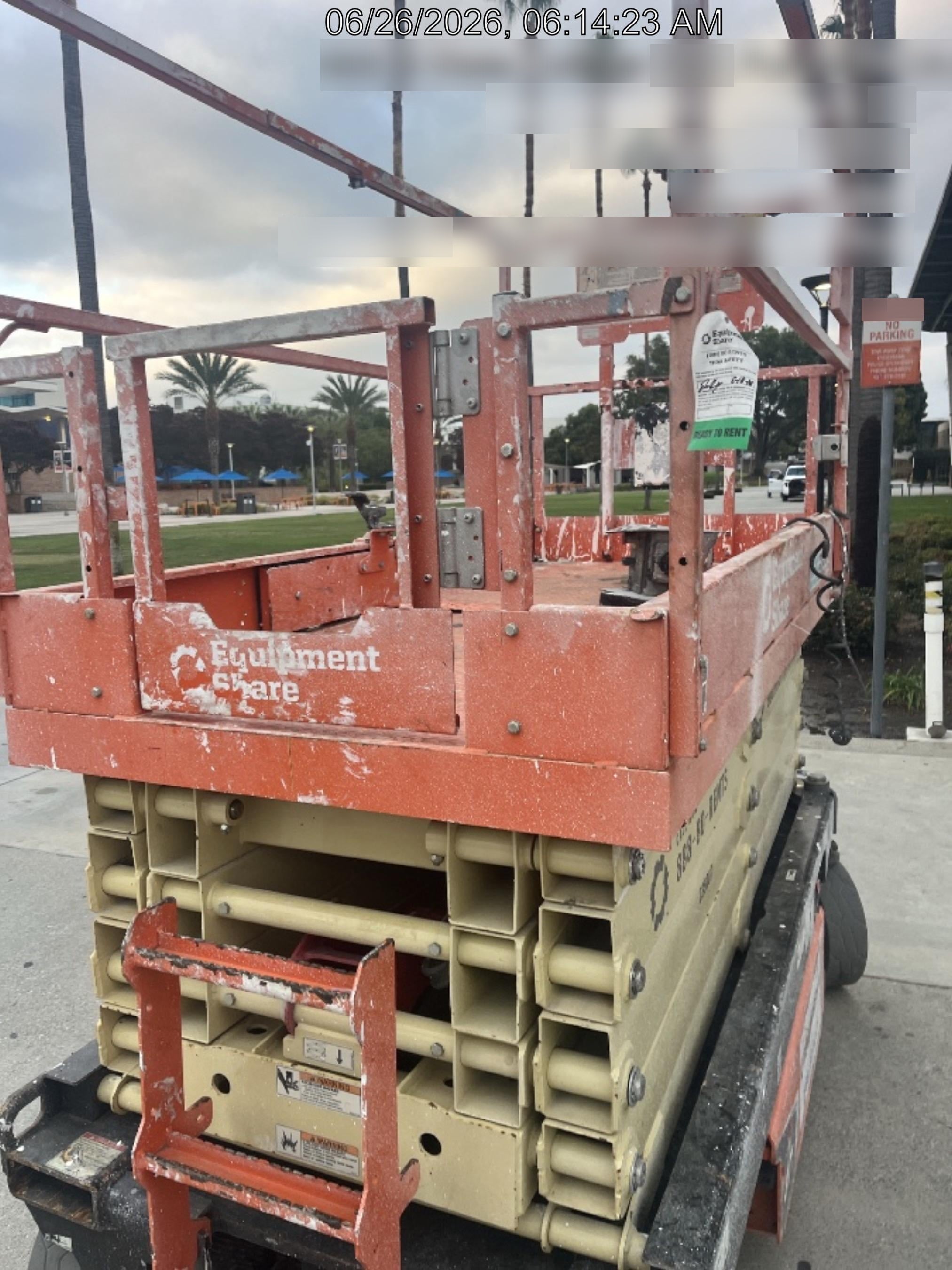 2022 JLG ES3246