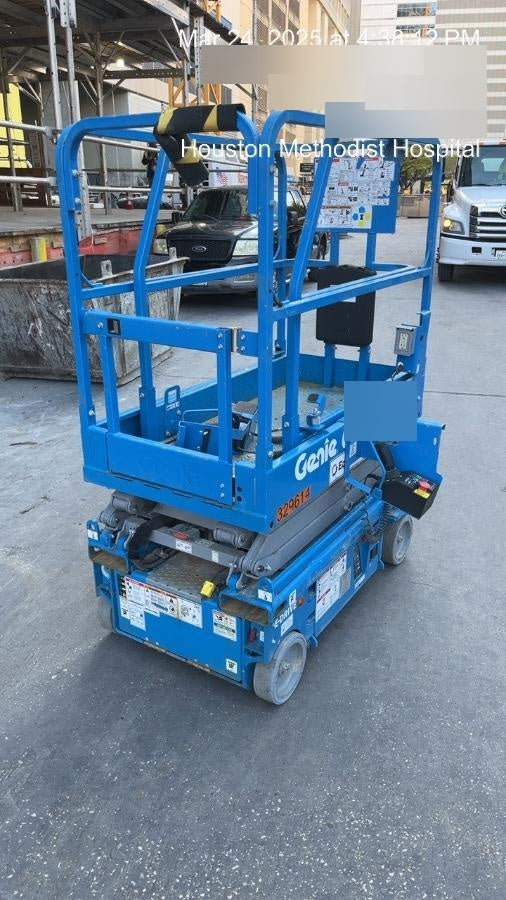 2023 GENIE GS-1432