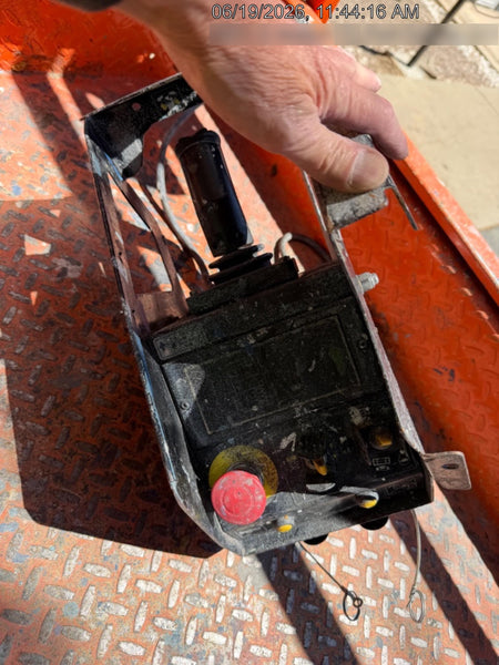 2021 JLG ES1932