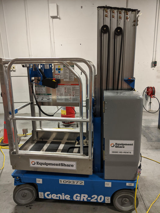 2020 GENIE GR-20