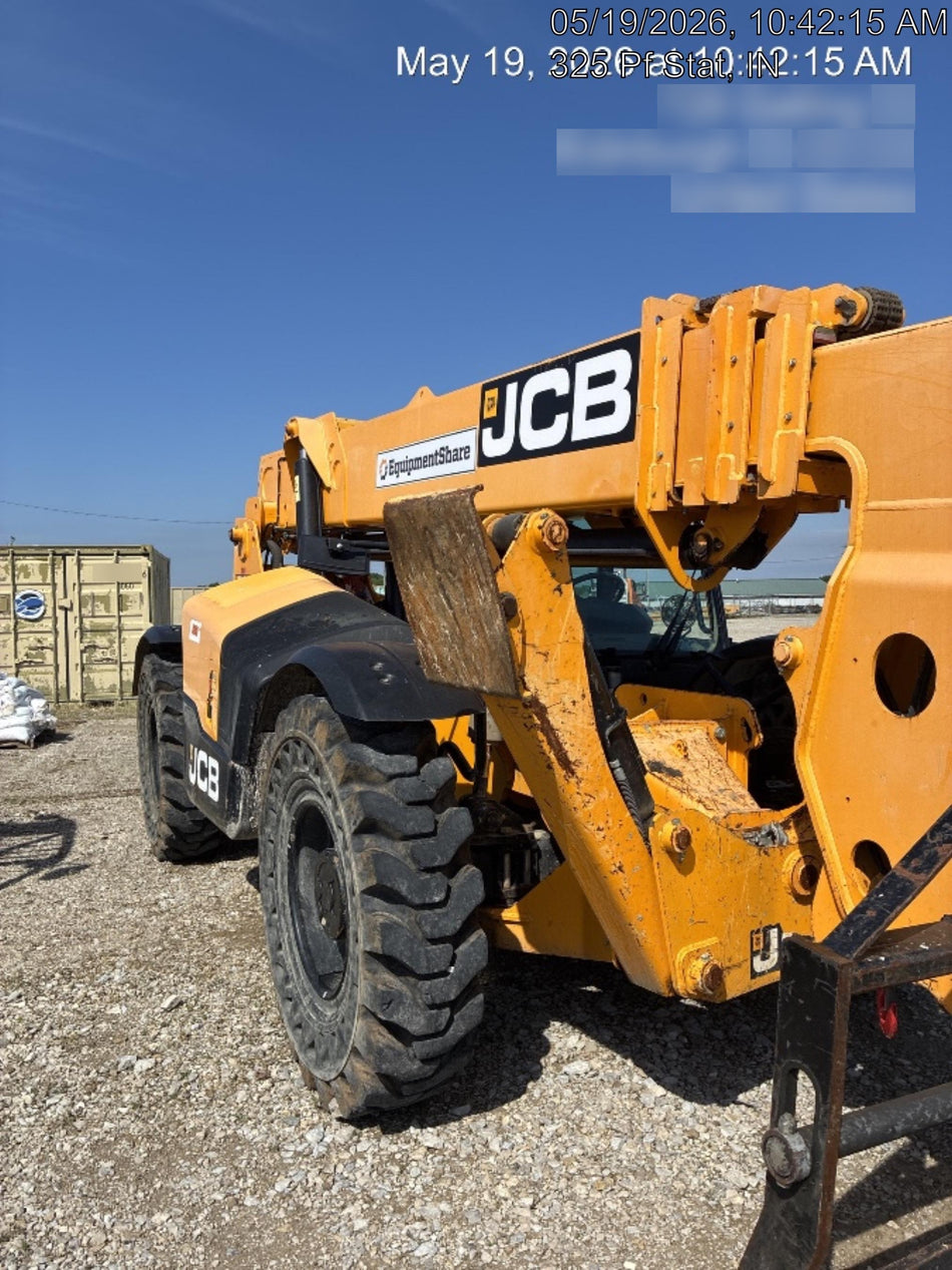 2019 JCB 510-56 74 HP w/CAB/HVAC, Beacon, Worklights, Aux Hydraulics, Solid Tires 72" Carriage/60" Forks