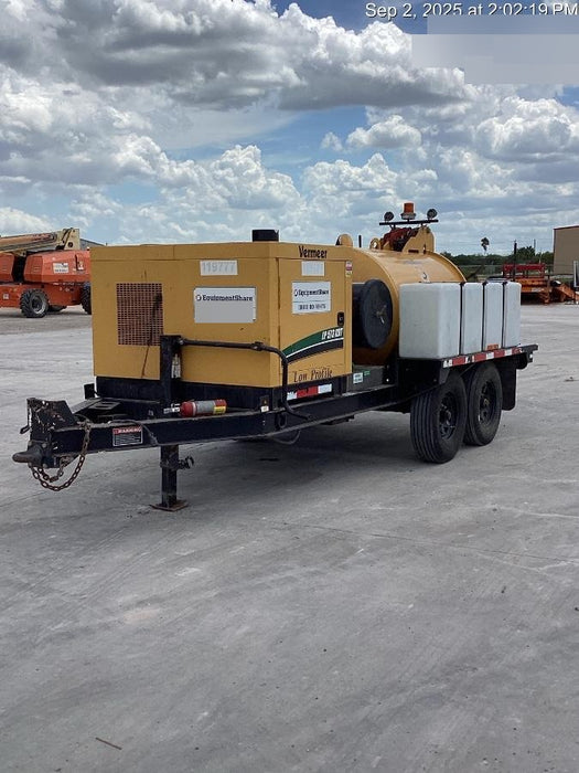 2020 Vac-Tron LP573XDT 24 HP Kohler Diesel Engine (Tier 4 Final), Includes 500 Gallon Debris Tank w/ Hydraulic Tilt, two (2) 100 Gallon Water Tanks, Low Profile Torsion Axles (12,000 GVWR), Manual Jack