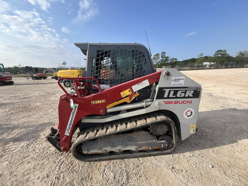 2022 TAKEUCHI TL12R2-CR