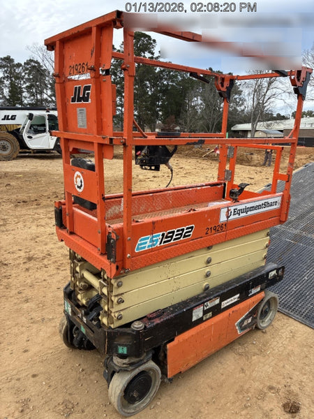 2022 JLG ES1932