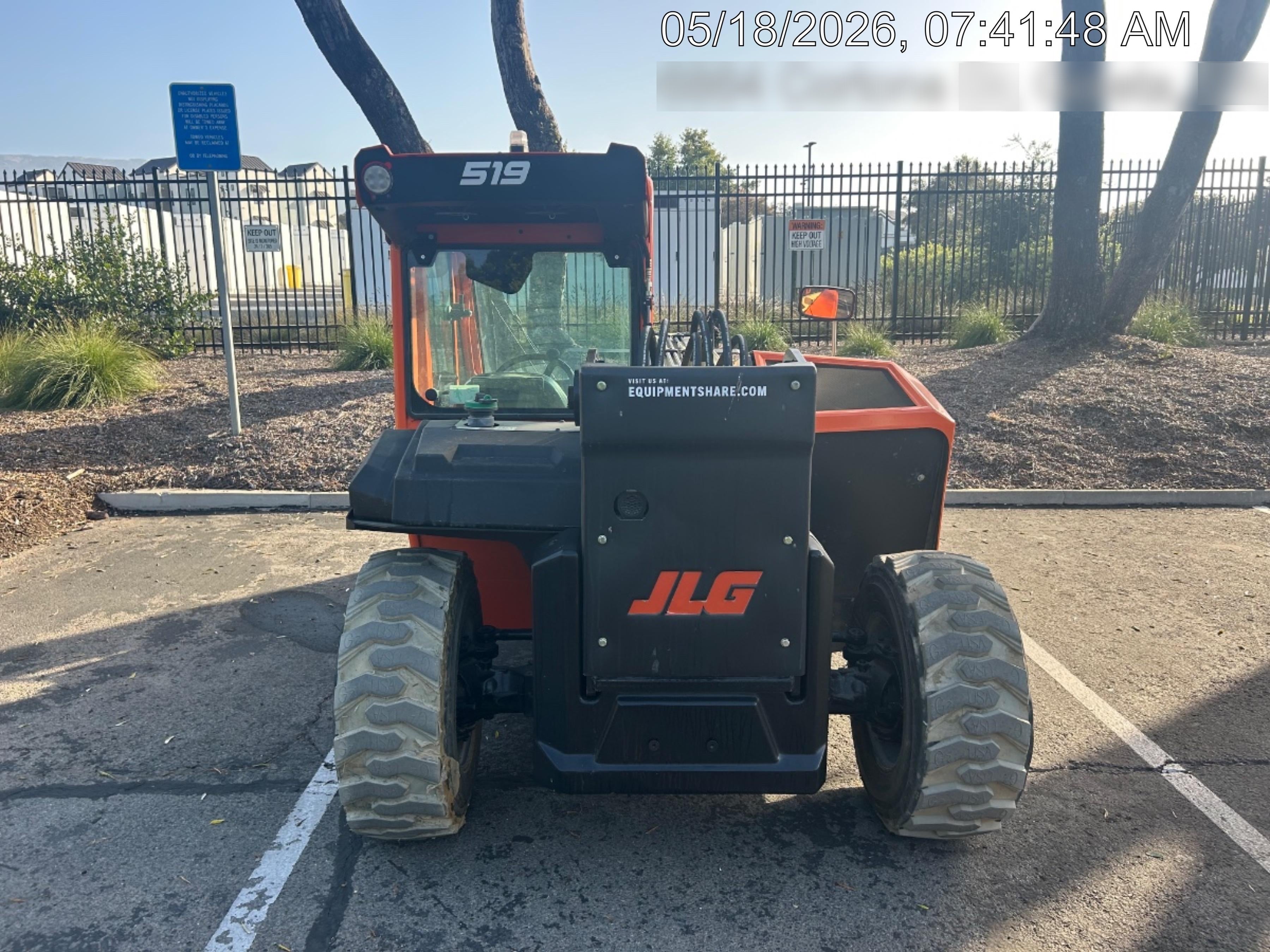 2025 JLG 519