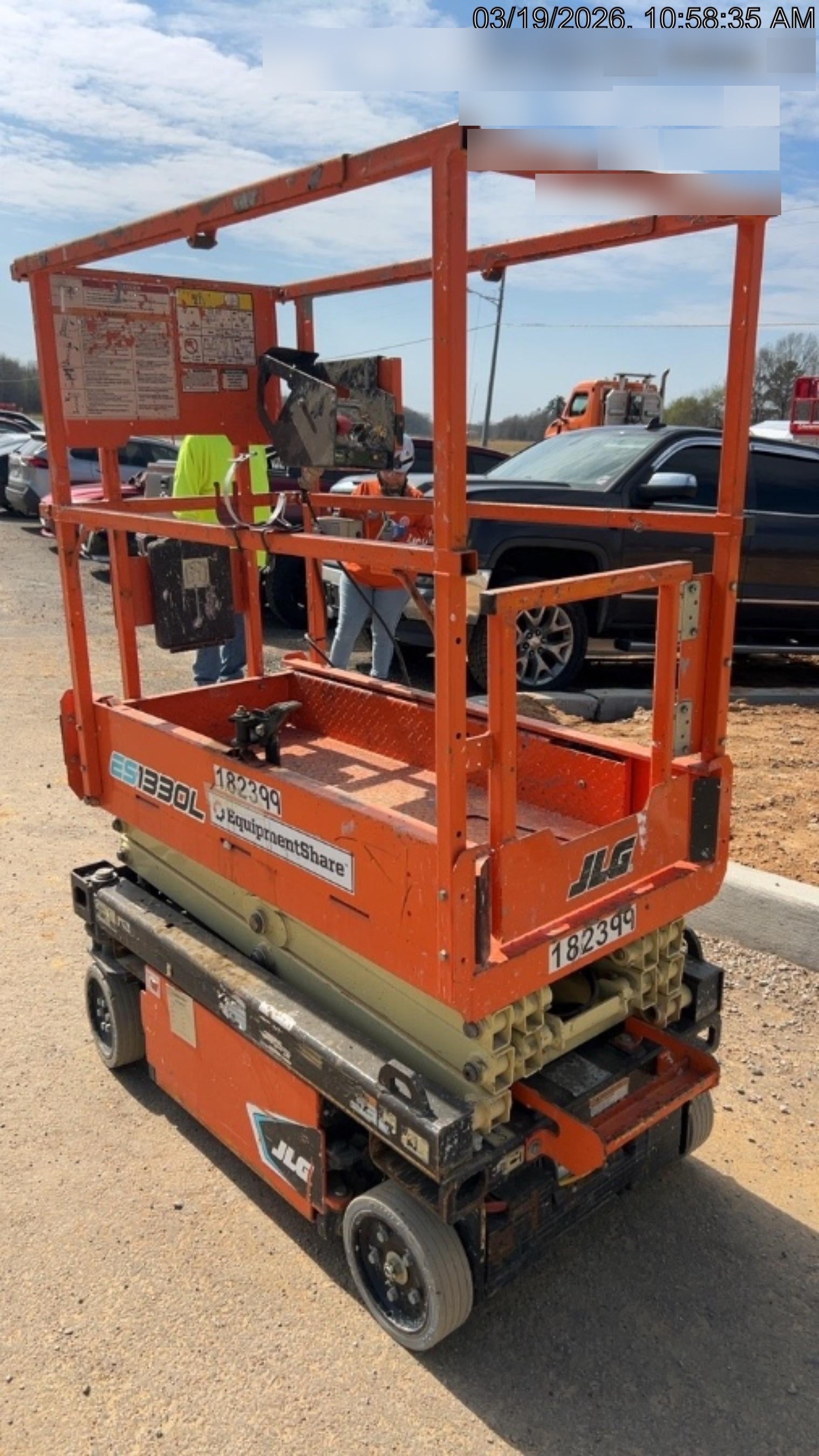 2021 JLG ES1330L