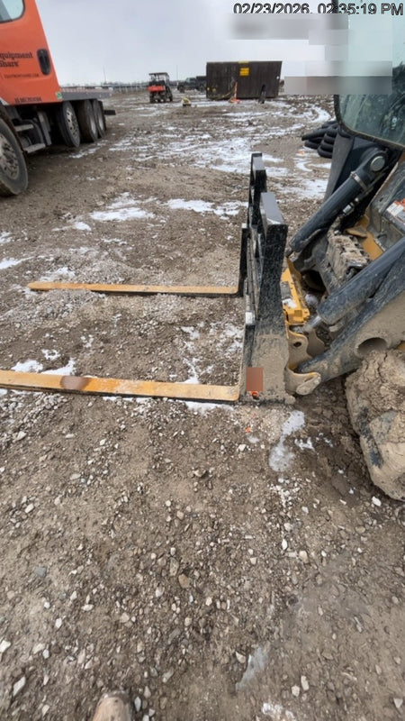 2025 ARROW MATERIAL HANDLING 24" Pallet Fork Frame